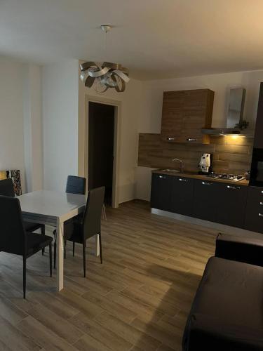 b&bapartment La Rosa — 4-Star Luxury Hotel in Maddaloni, Italy