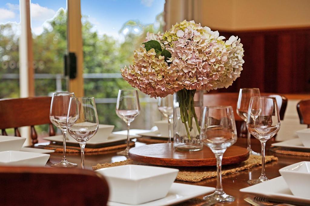 Farm Stay & Iconic Water Views 32 Zachary Drive — hotel in Mallacoota