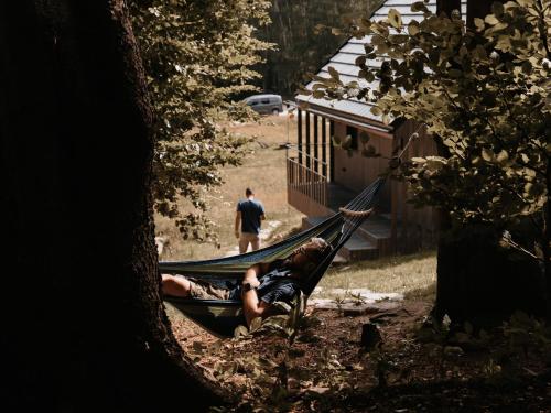 Slow Huts - carbon neutral hotel in Unknown City