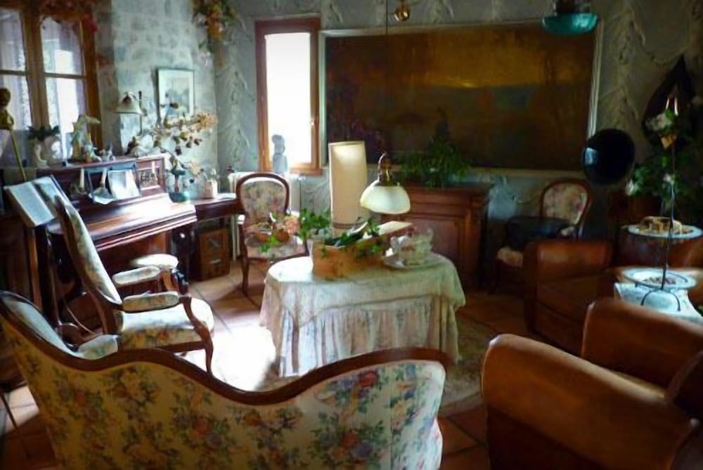 Hôtel Restaurant Le Beau Site in Limoges, France