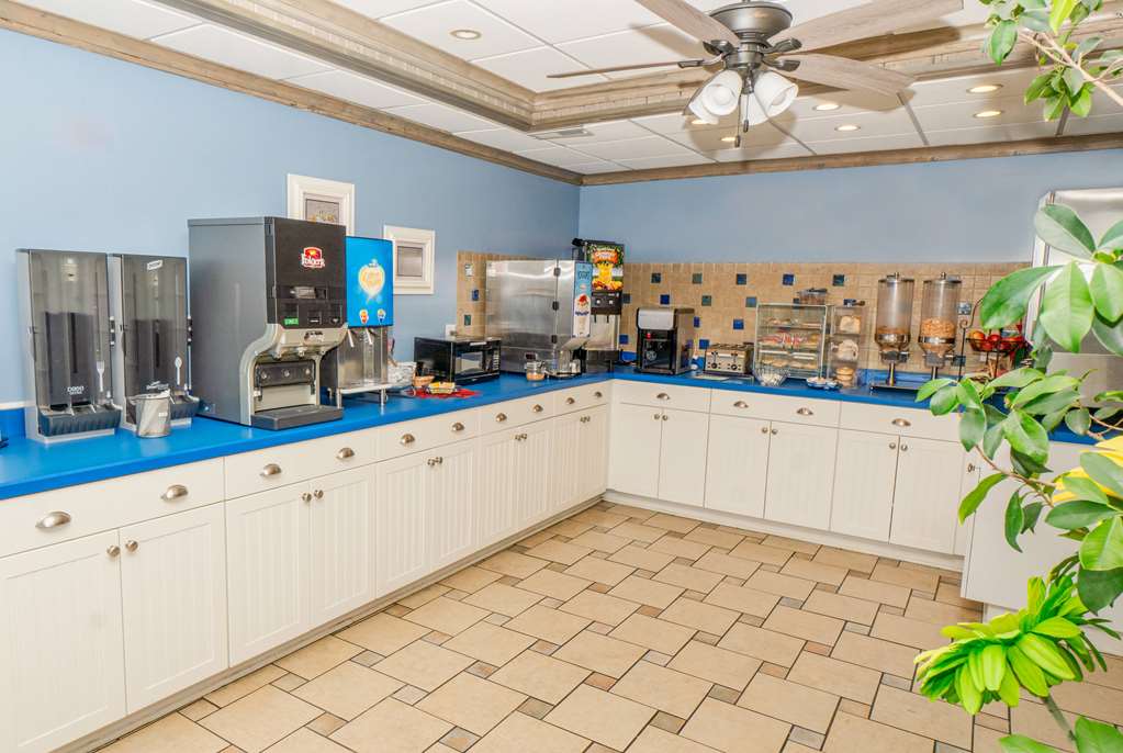 Travelodge by Wyndham Outer Banks Kill Devil Hills - photo 54
