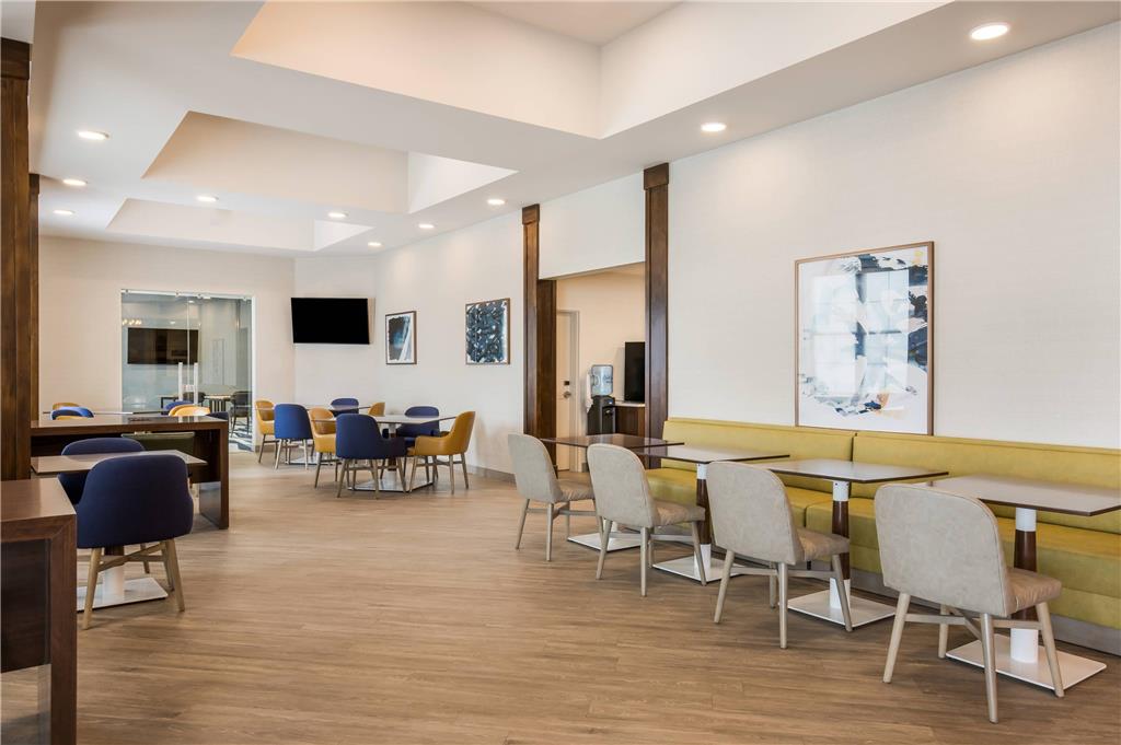 MainStay Suites Gaylord - photo 31