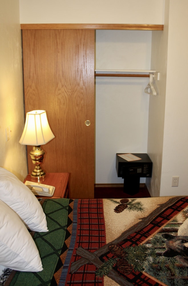Juneau Hotel - photo 21