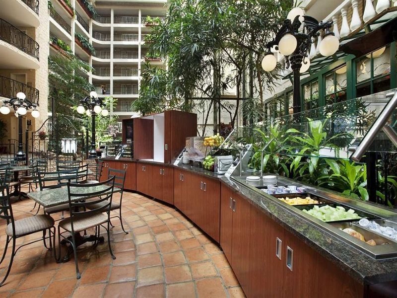 Embassy Suites by Hilton Bloomington Minneapolis - photo 9