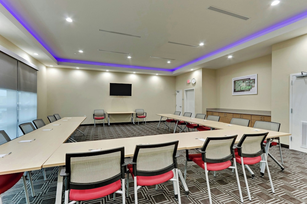 TownePlace Suites by Marriott Houston Northwest Beltway 8 - photo 56