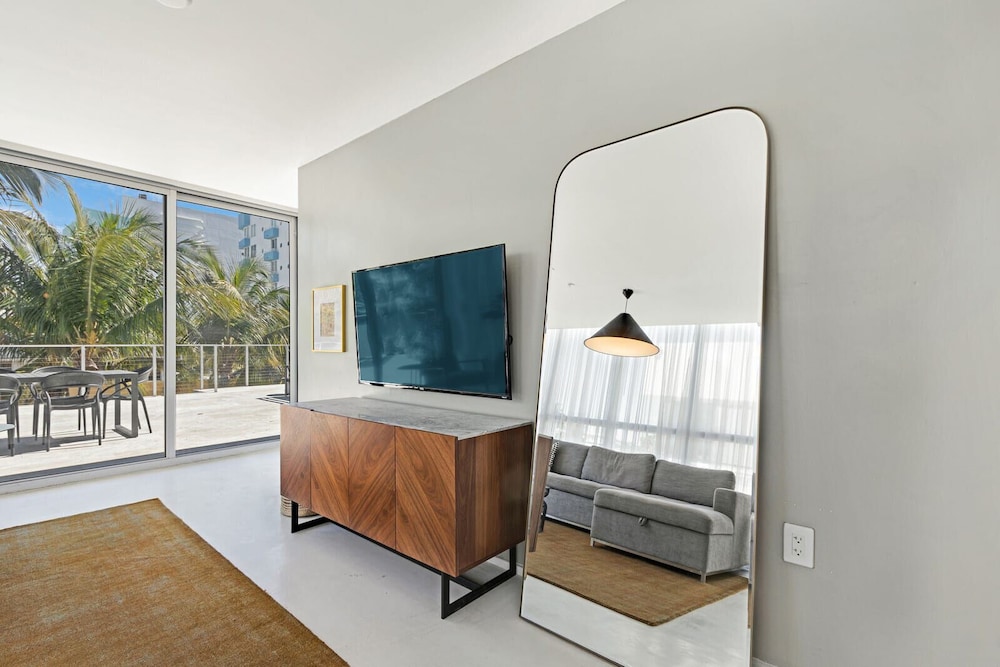 Roami at 250 Collins - photo 39