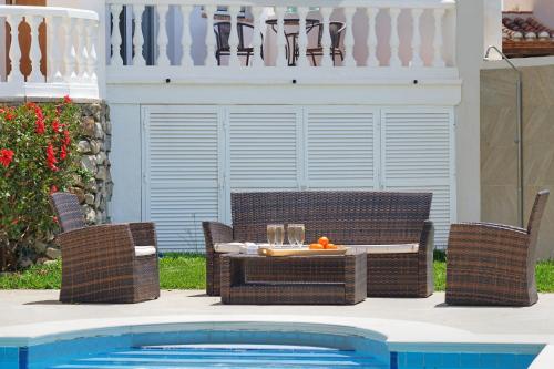 Casa Melina — 4-Star Luxury Hotel in Almunecar, Spain