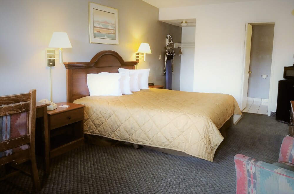 Desert Inn - photo 12
