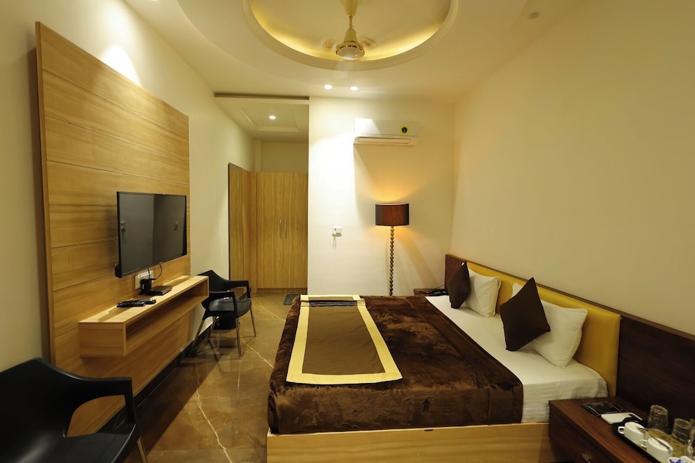 Hotel Darbar E Khas — Bareilly — photo 4