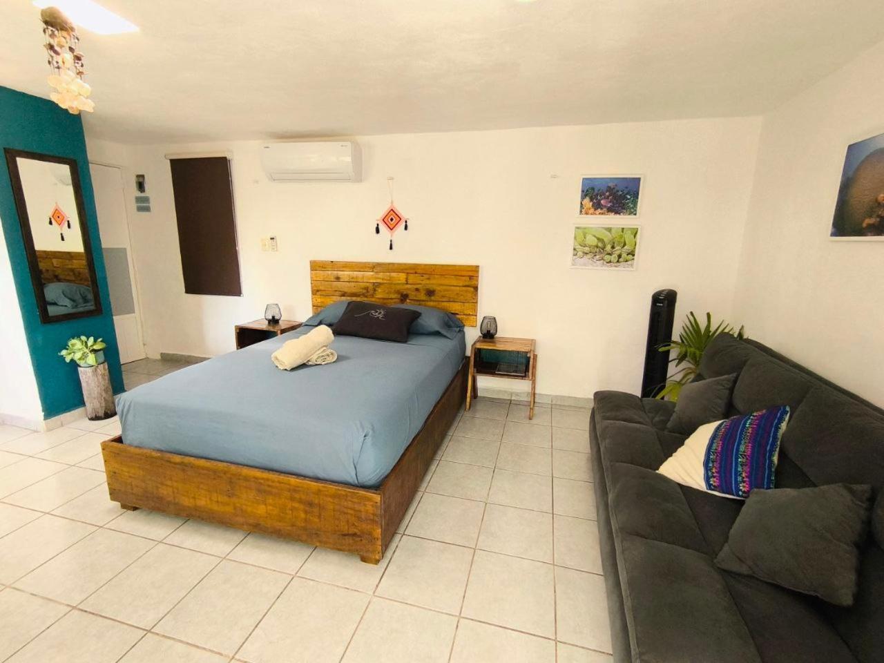 Comfy studio Yaxkin on downtown 3 block away from sea and sunsets — 4-Star Luxury Hotel in Cozumel, Mexico