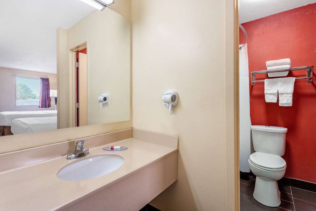 Travelodge by Wyndham Richmond IN - photo 24