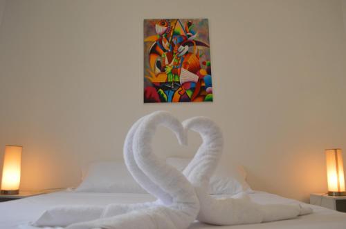 NEW YORK by luxury atitlan — 4-Star Luxury Hotel in San Pedro La Laguna, Guatemala