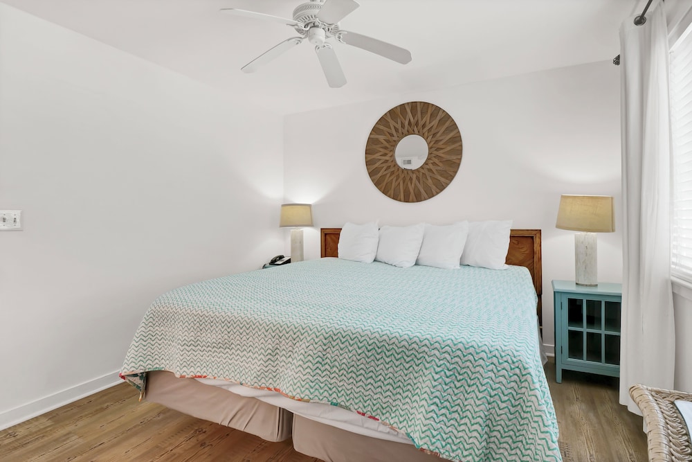 Sandpeddler Inn & Suites - photo 7