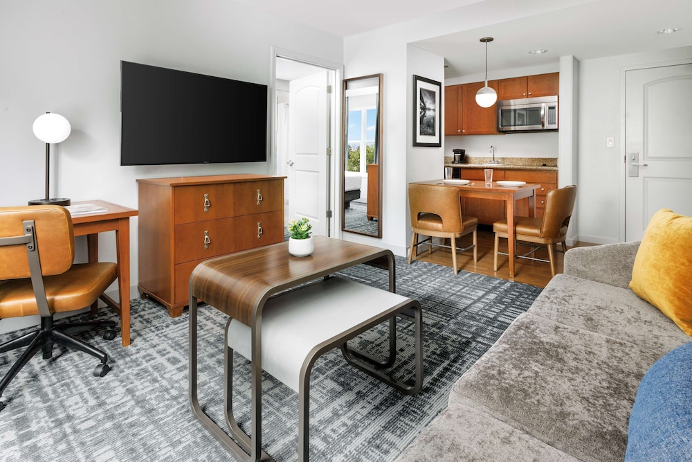 Homewood Suites by Hilton Portsmouth - photo 12
