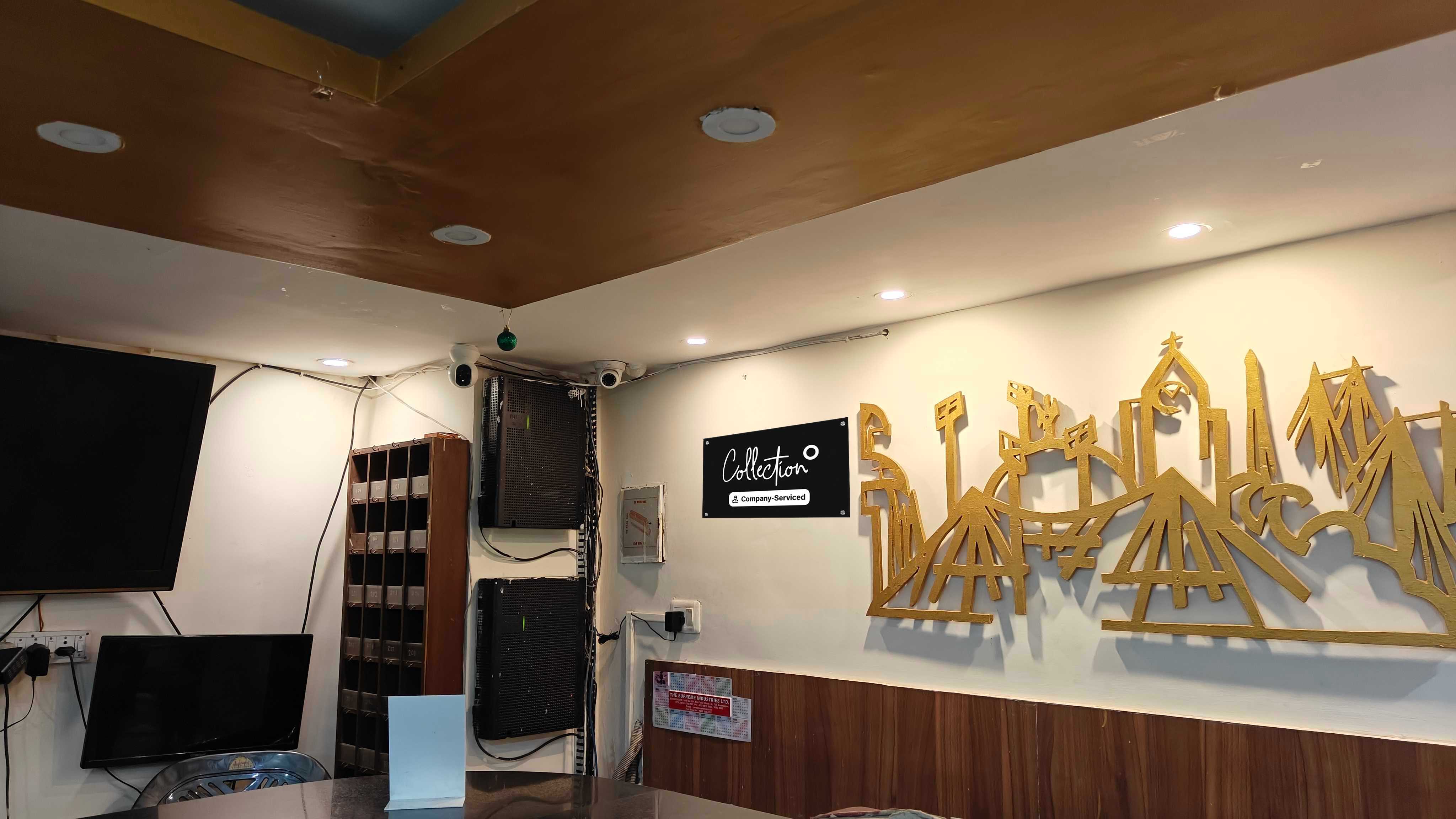 Townhouse Oak Sealdah Railway Station Near Creek Row — 4-Star Luxury Hotel in Kolkata, India