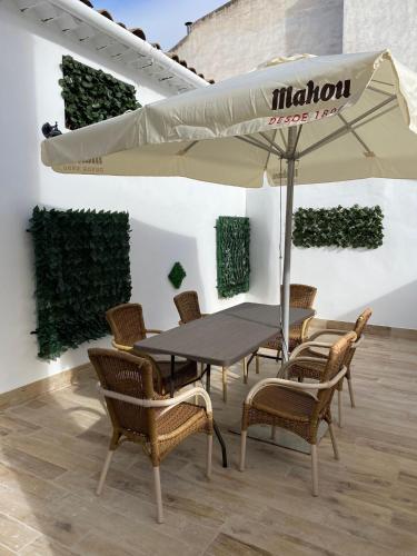 Alojamientos Capri - carbon neutral hotel in Quesada