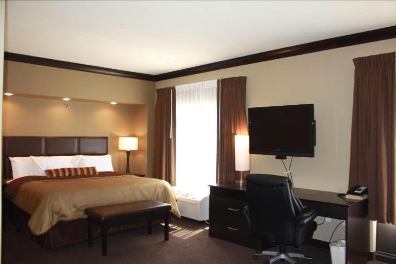 Parkwood Inn & Suites - photo 16