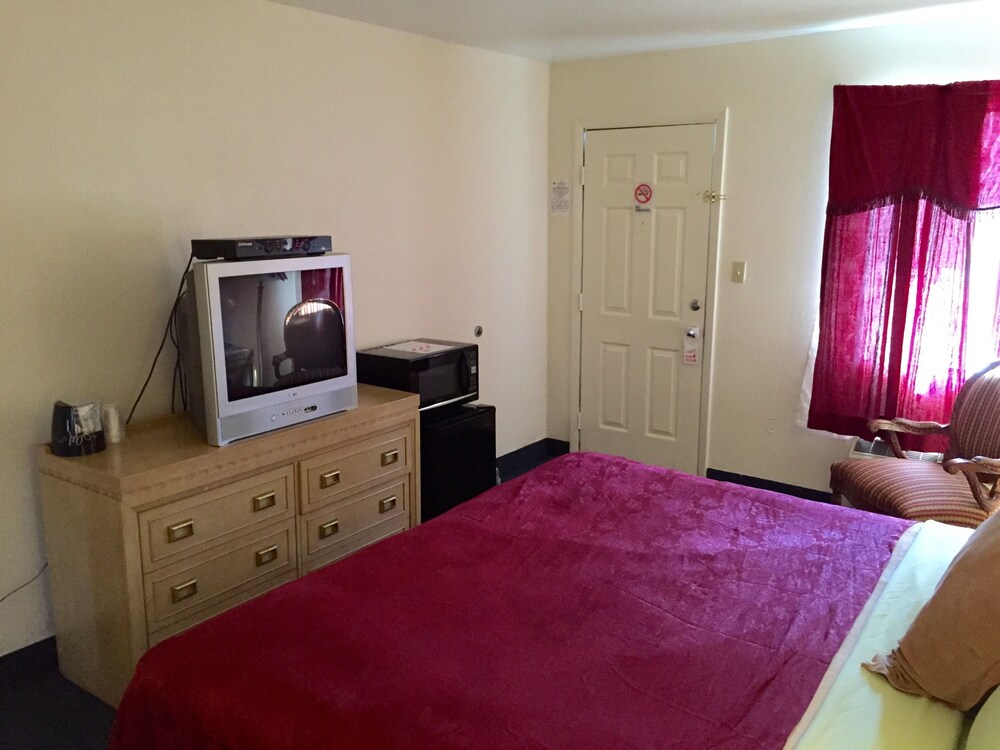 Jasmine Garden Inn - photo 21