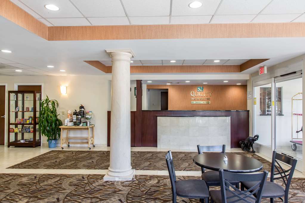 Quality Inn & Suites Danbury near University - photo 5