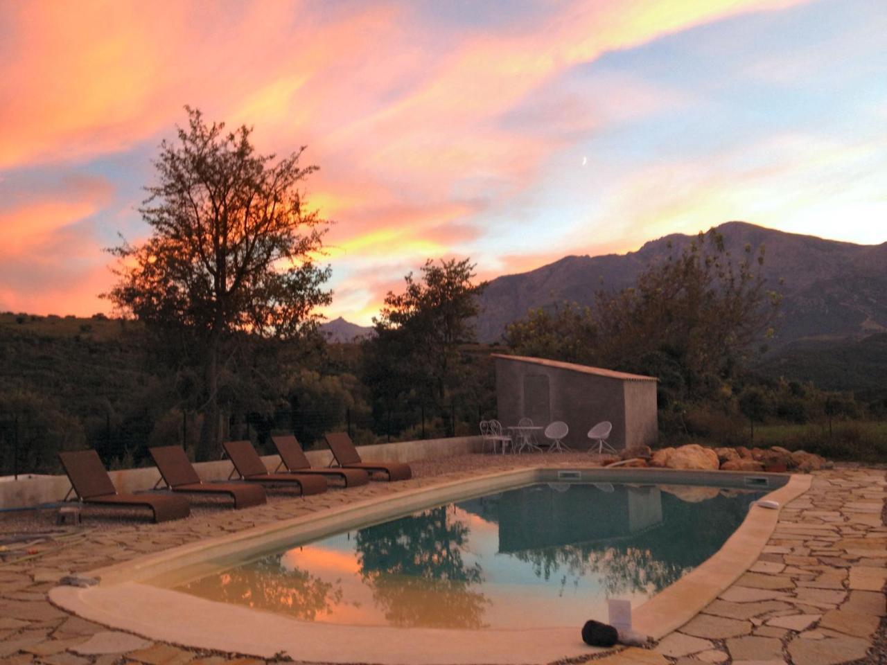 Appartements de Charme — 4-Star Luxury Hotel in Corte, France