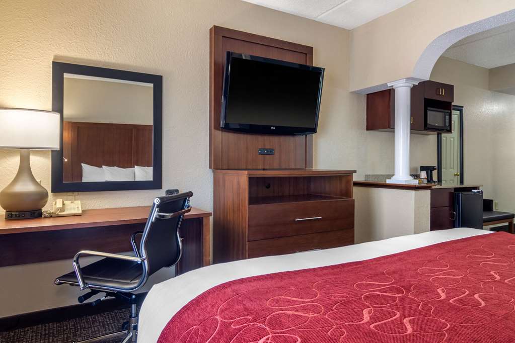 Comfort Suites Woodstock Atlanta North - photo 16