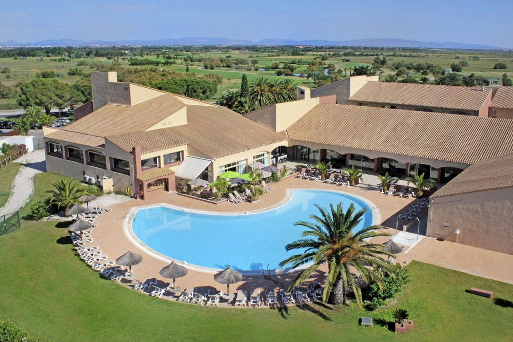 Le Mas d'Huston — 4-Star Luxury Hotel in Saint-Cyprien, France