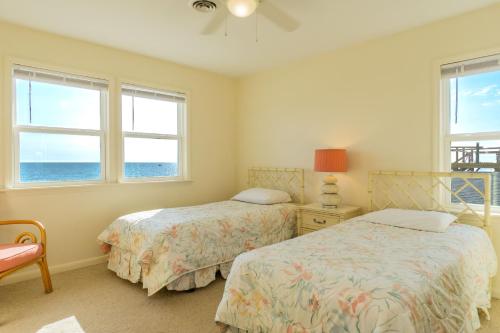 Yorkshire by Oak Island Accommodations - photo 30