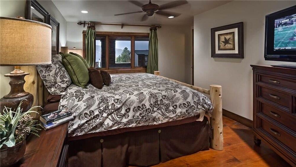 Winter Castle North — 4-Star Luxury Hotel in Steamboat Springs, United States