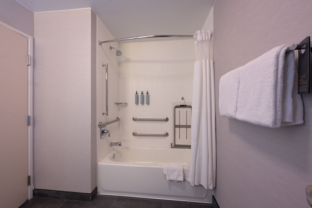 Courtyard by Marriott Albany - photo 19