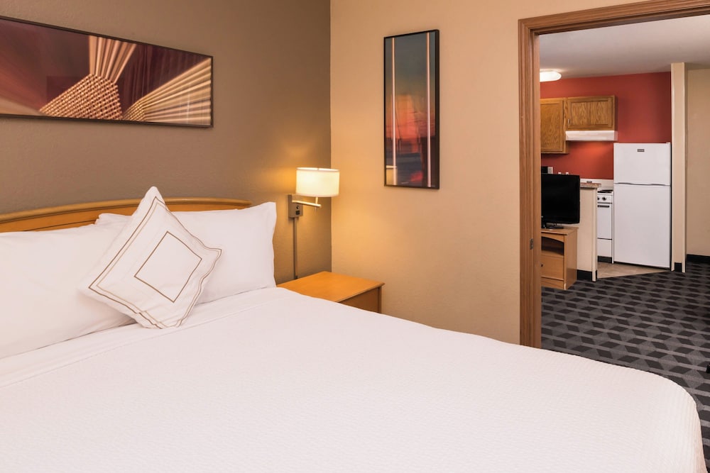TownePlace Suites By Marriott Anaheim Maingate Near Angel Stadium - photo 9