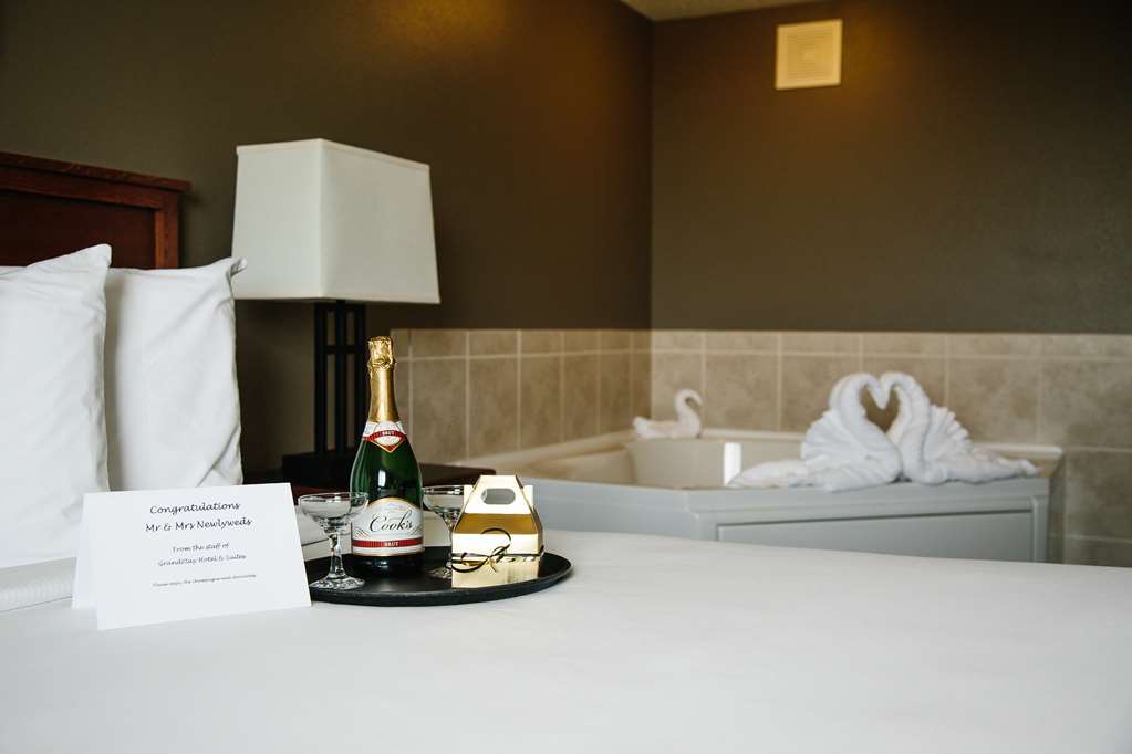 GrandStay Hotel & Suites Perham - photo 9
