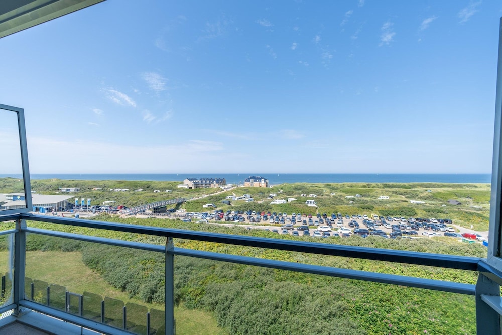 Appartementencomplex Juliana 158 — 4-Star Luxury Hotel in De Koog, Netherlands