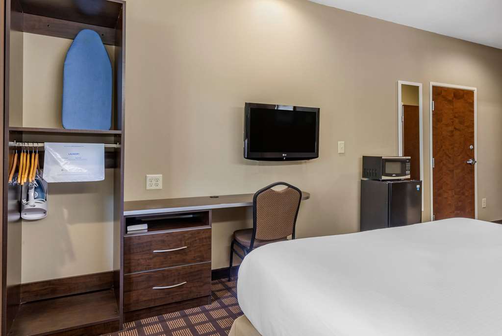 Microtel Inn & Suites By Wyndham Sylva Dillsboro Area - photo 11