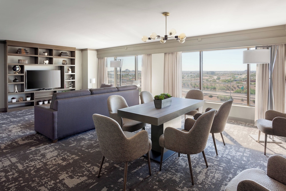 Marriott Phoenix Airport - photo 12
