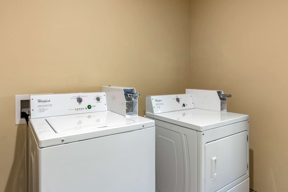 Comfort Suites Greensboro High Point - photo 2