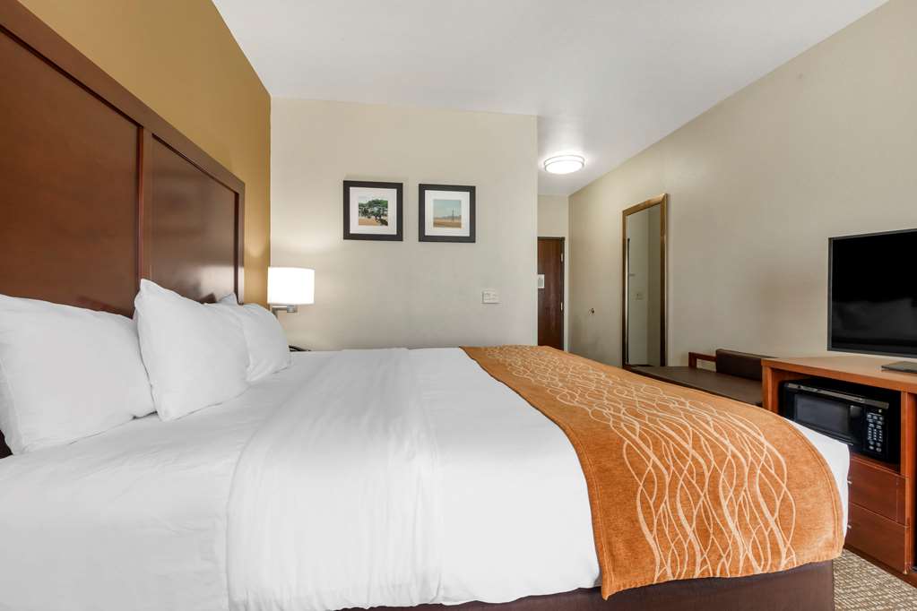 Comfort Inn Near UNT - photo 16