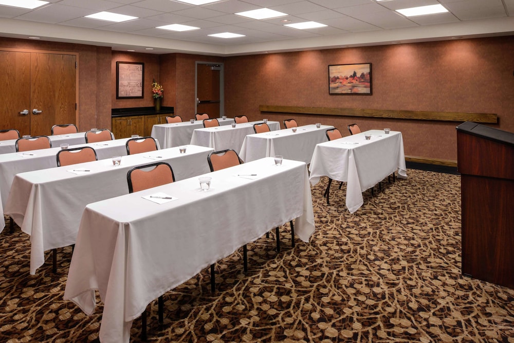 Hampton Inn & Suites Carson City - photo 57