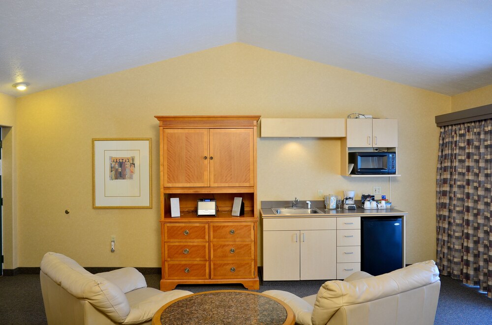 Skaneateles Suites - photo 36