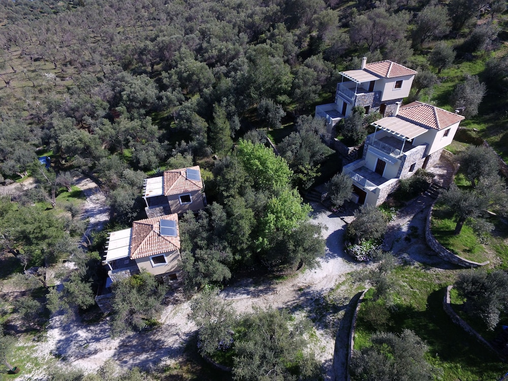 Gera's Olive Grove — hotel in Perama