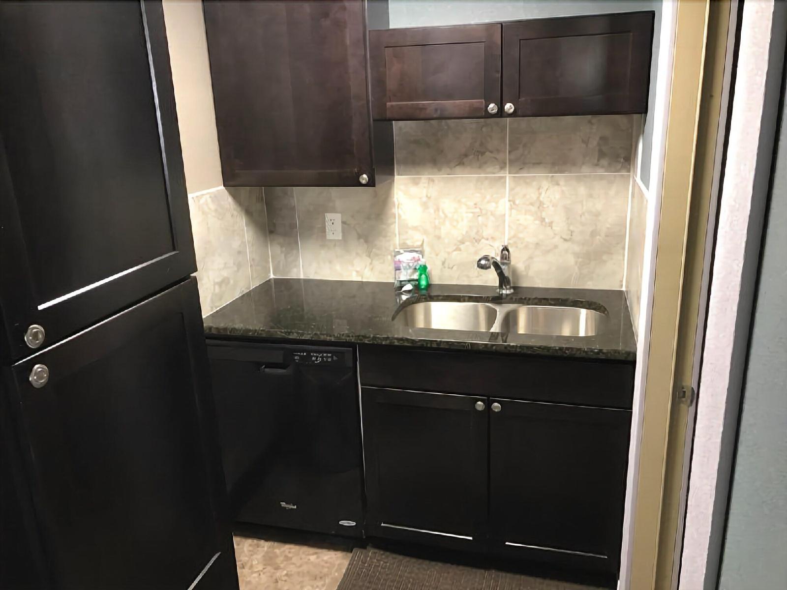 Riverfront Studio Suites - photo 27