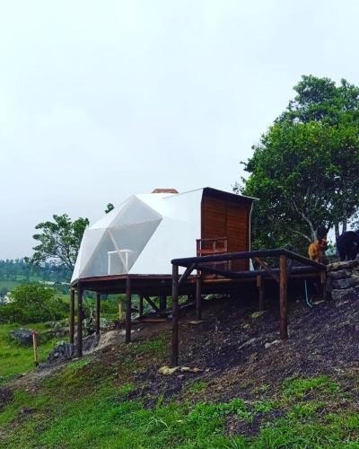 Glamping Astrodome En Pacho — hotel in Pacho