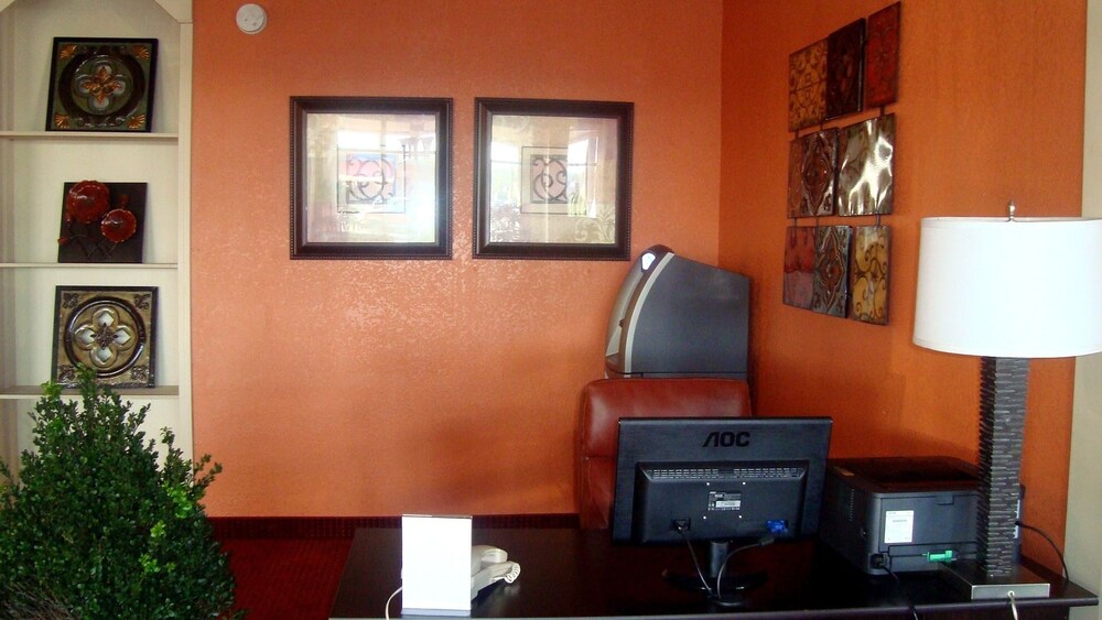 Westgate Inn and Suites - photo 24