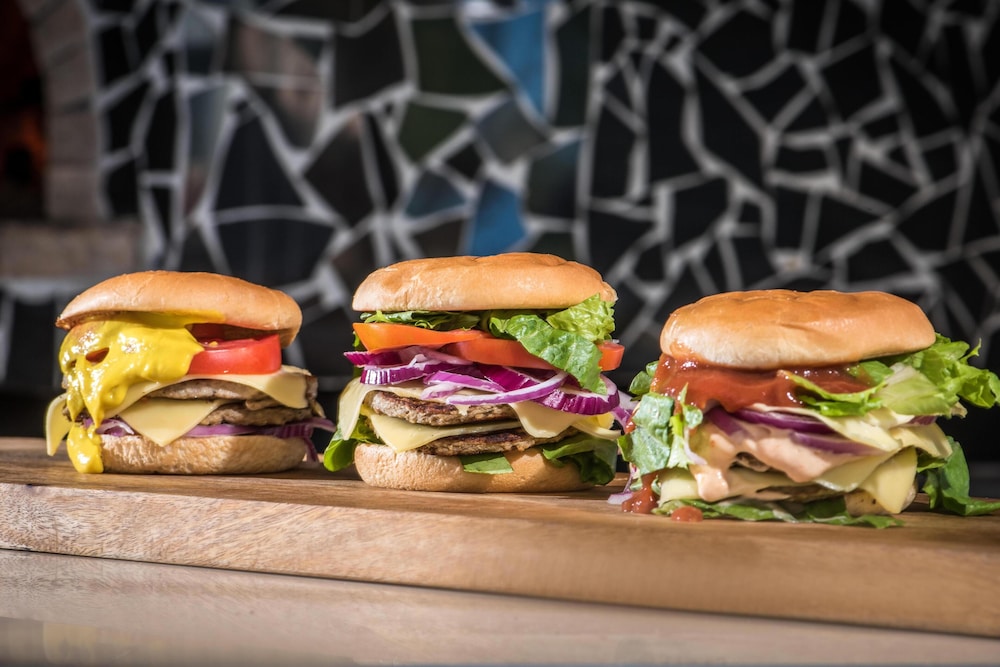 מזון ומשקאות