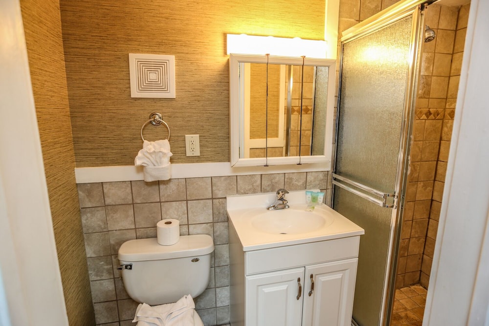210 Miramar - photo 17