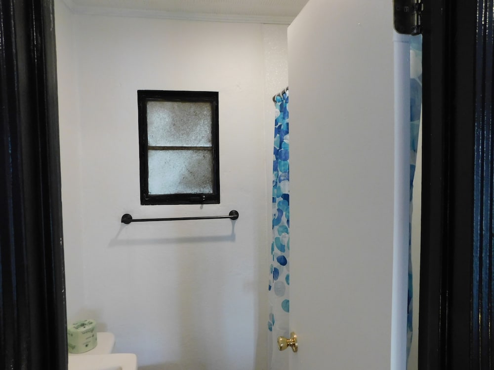 Spruce Pine Inn - photo 16