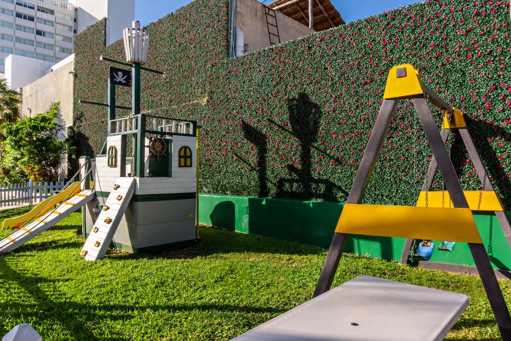 Children's play area - outdoor