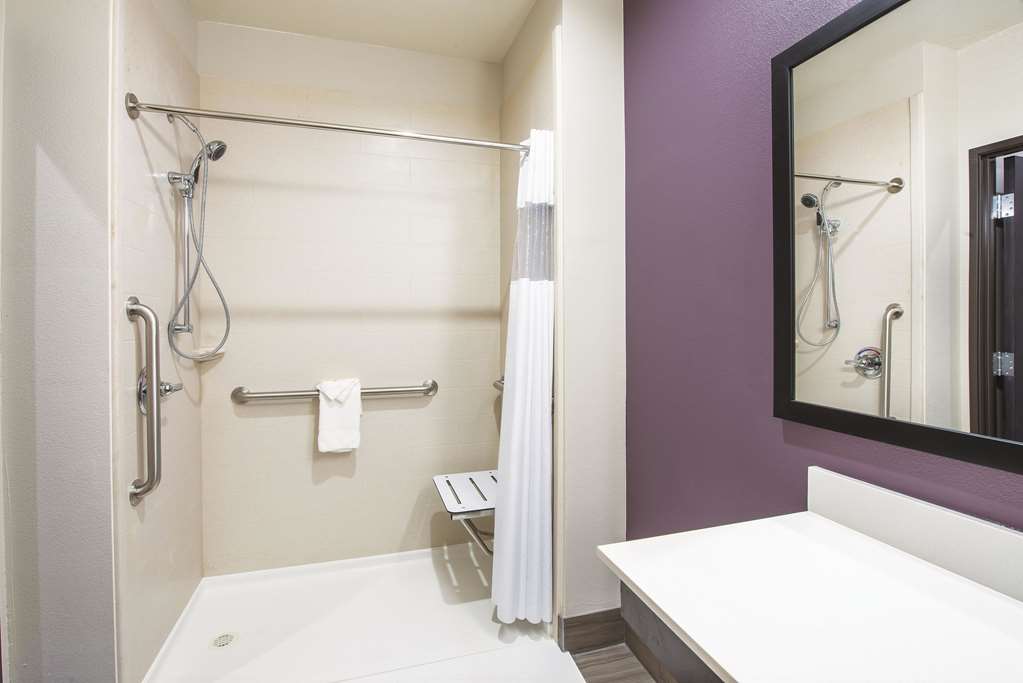 La Quinta Inn & Suites by Wyndham Enid - photo 17
