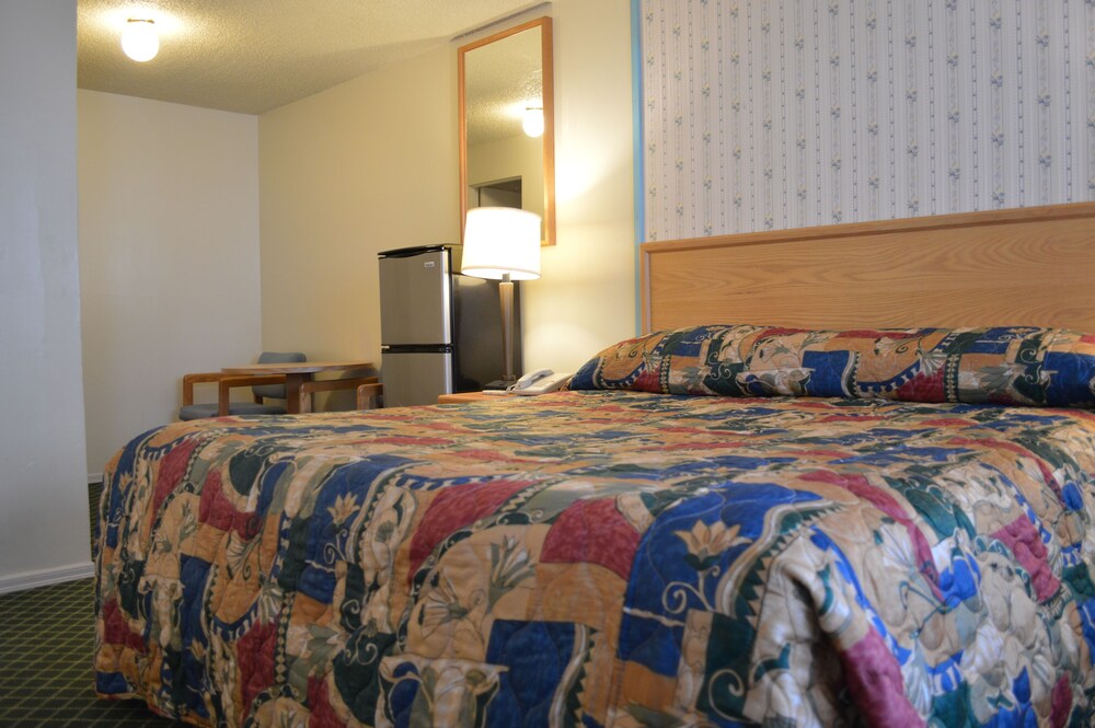 Columbus Motor Inn - photo 9