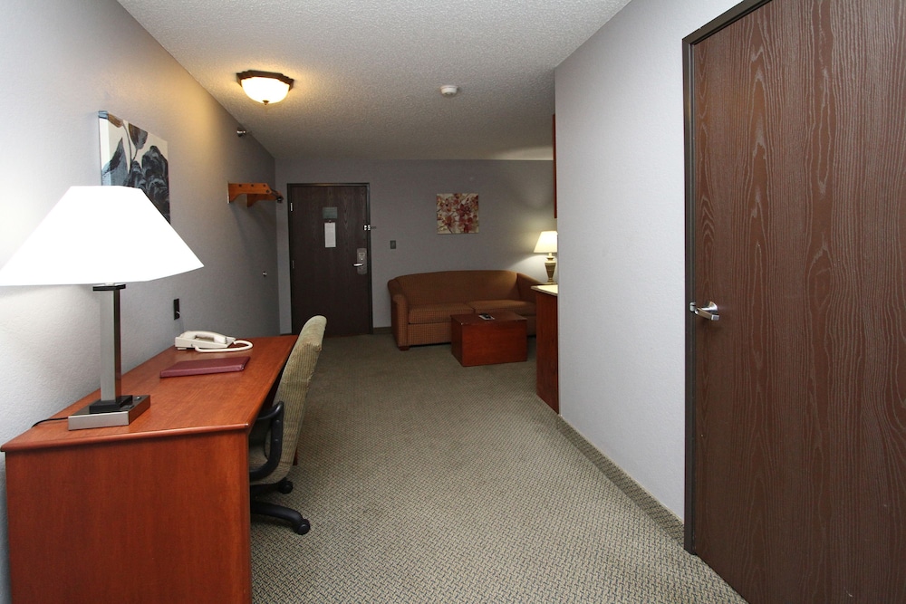 New Victorian Inn & Suites in Sioux City IA - photo 7