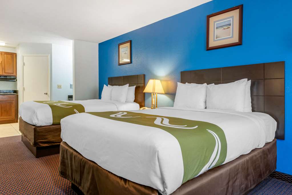 Quality Inn Sarasota North Near Lido Key Beach - photo 35